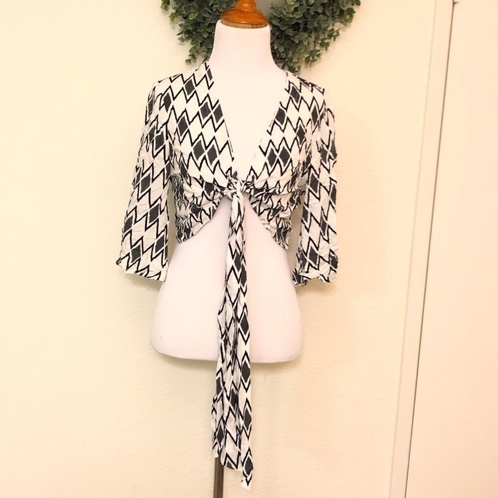 NWT Bobbi Rocco front tie short sleeve